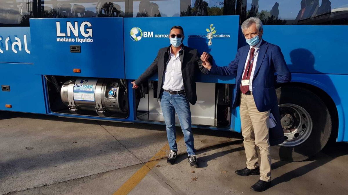Un cuore Ecomotive sui primi due Autobus Dual Fuel LNG Italiani
